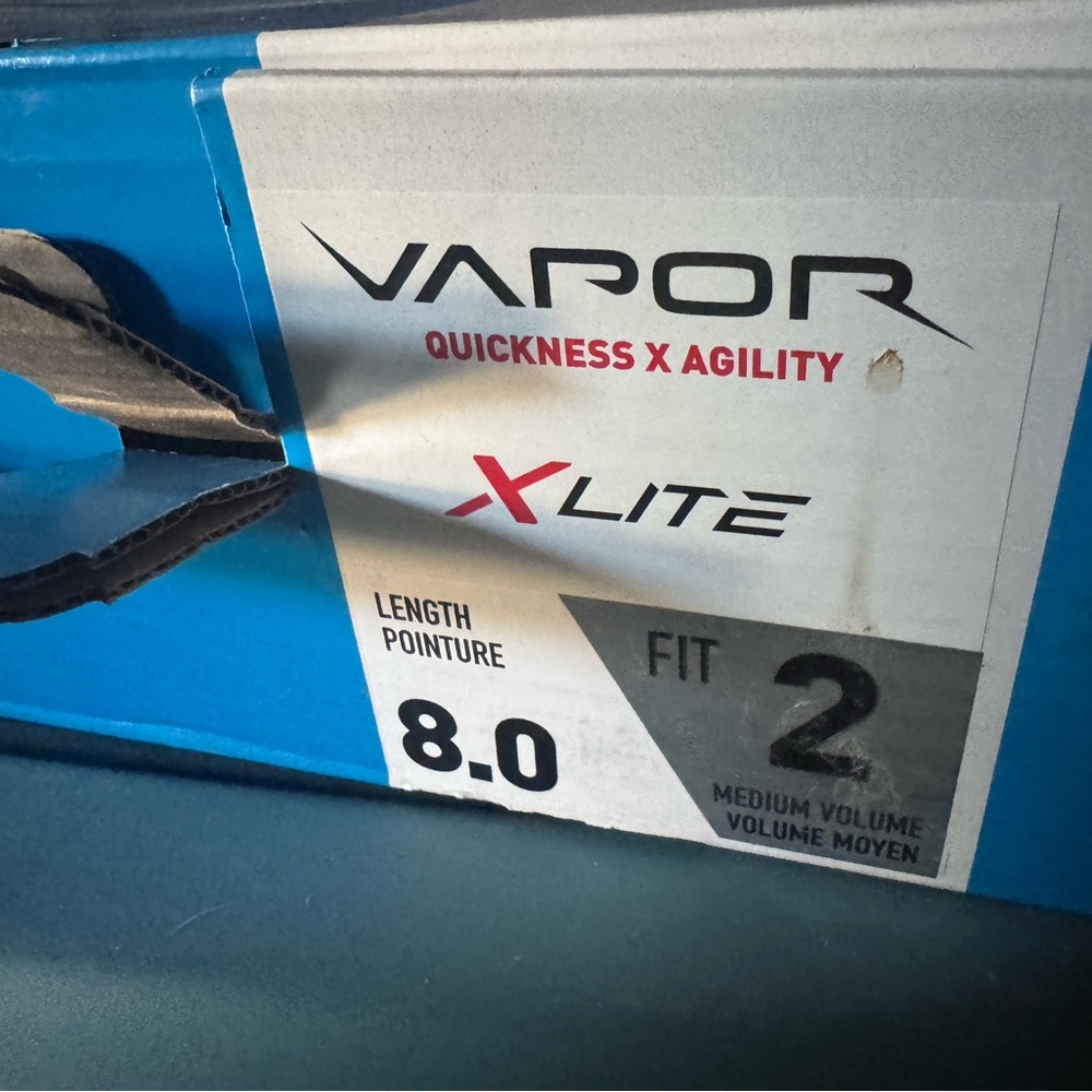 Bauer Vapor X-Lite Skates in Blue and Black - Picture 2 of 5